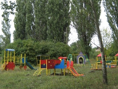 Дитячі ігрові майданчики